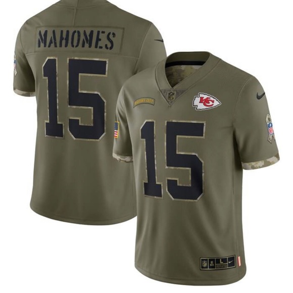 BRAND NEW KANSAS CITY CHIEFS SALUTE TO SERVICE FOOTBALL JERSEY (PATRICK MAHOMES) - Picture 1 of 14